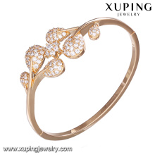 51851 China großhandel neueste design 18 karat gold armreif schmuck blattform pflastern kristall mode armreifen